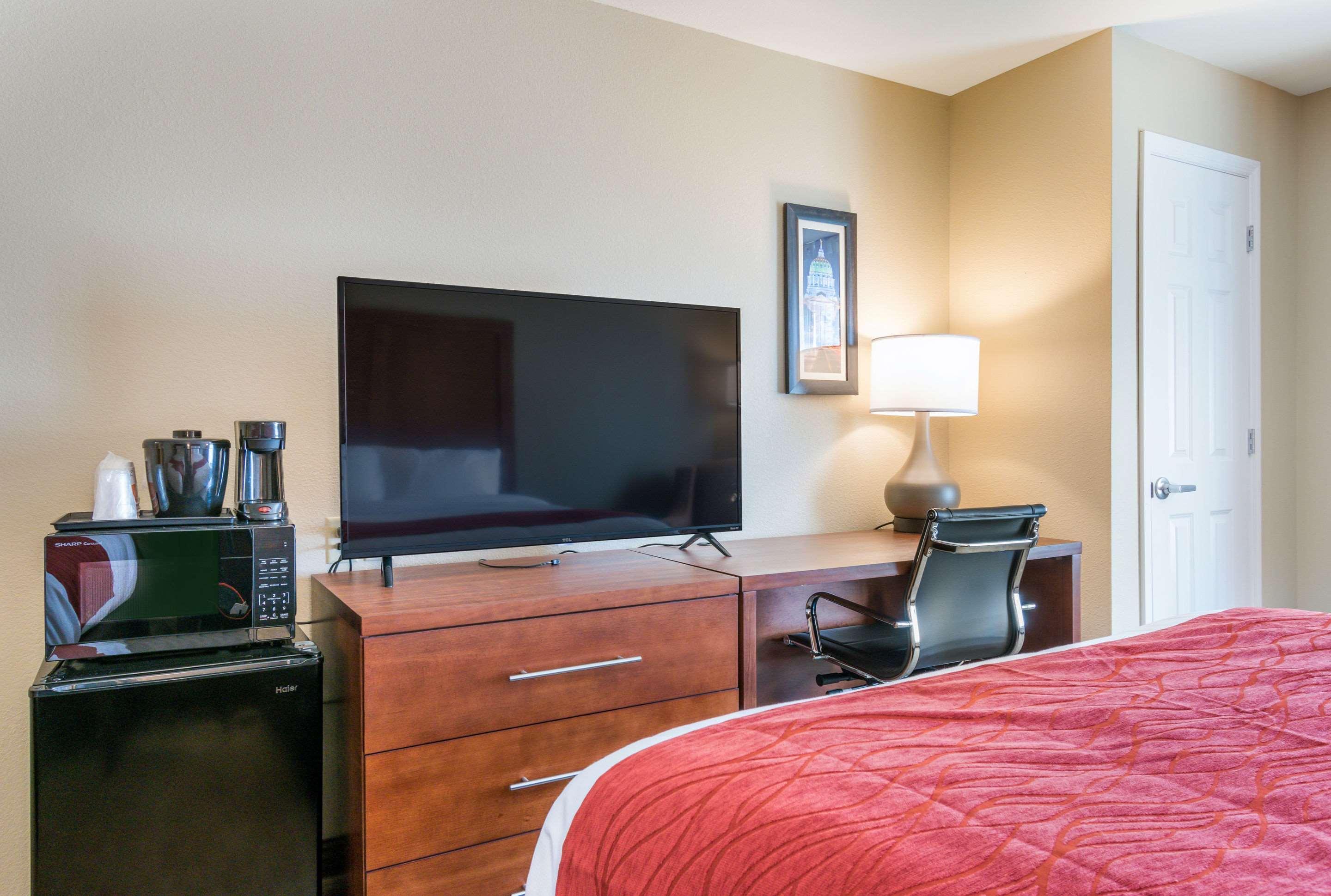 Comfort Inn & Suites Harrisburg - Hershey West מראה חיצוני תמונה