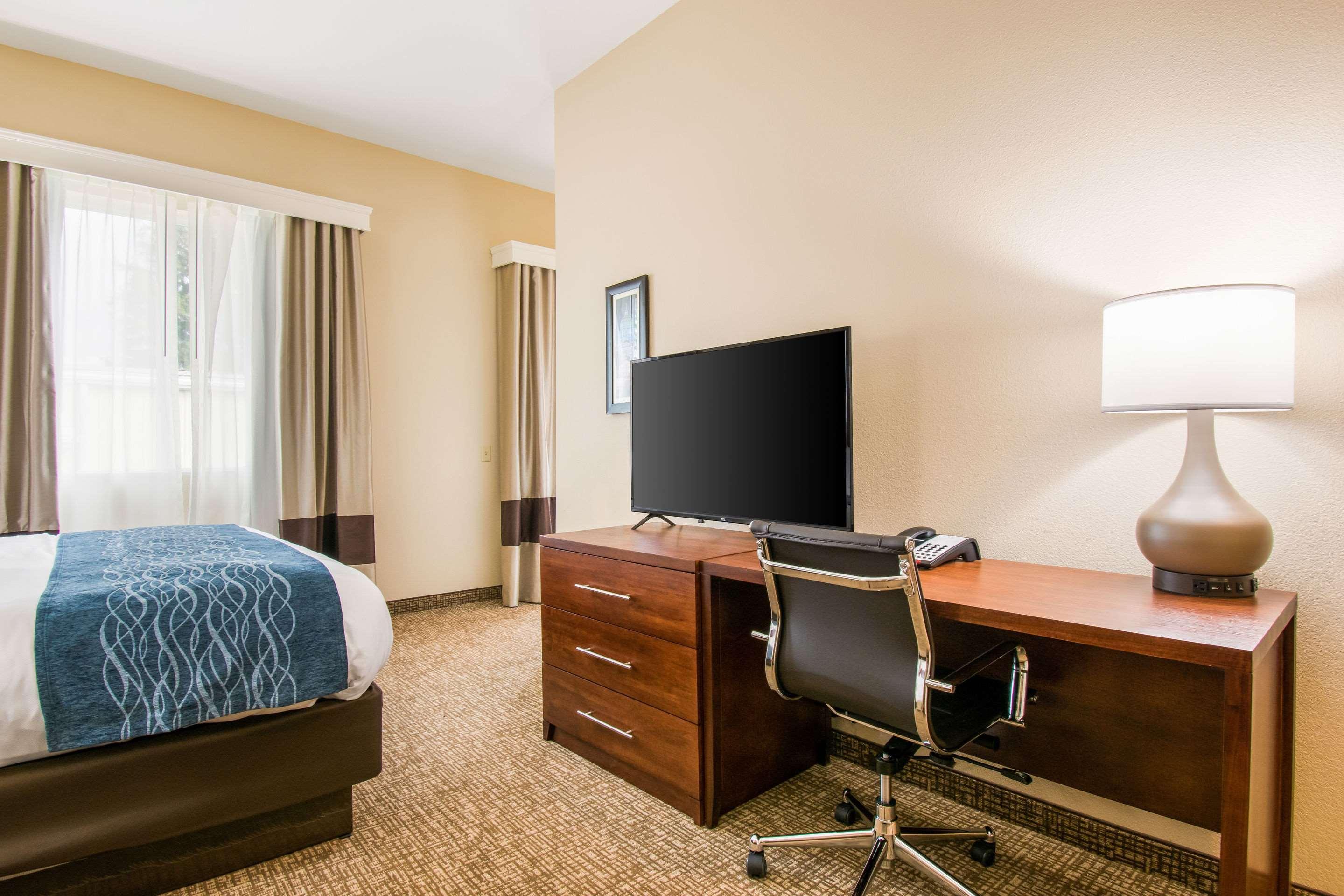 Comfort Inn & Suites Harrisburg - Hershey West מראה חיצוני תמונה