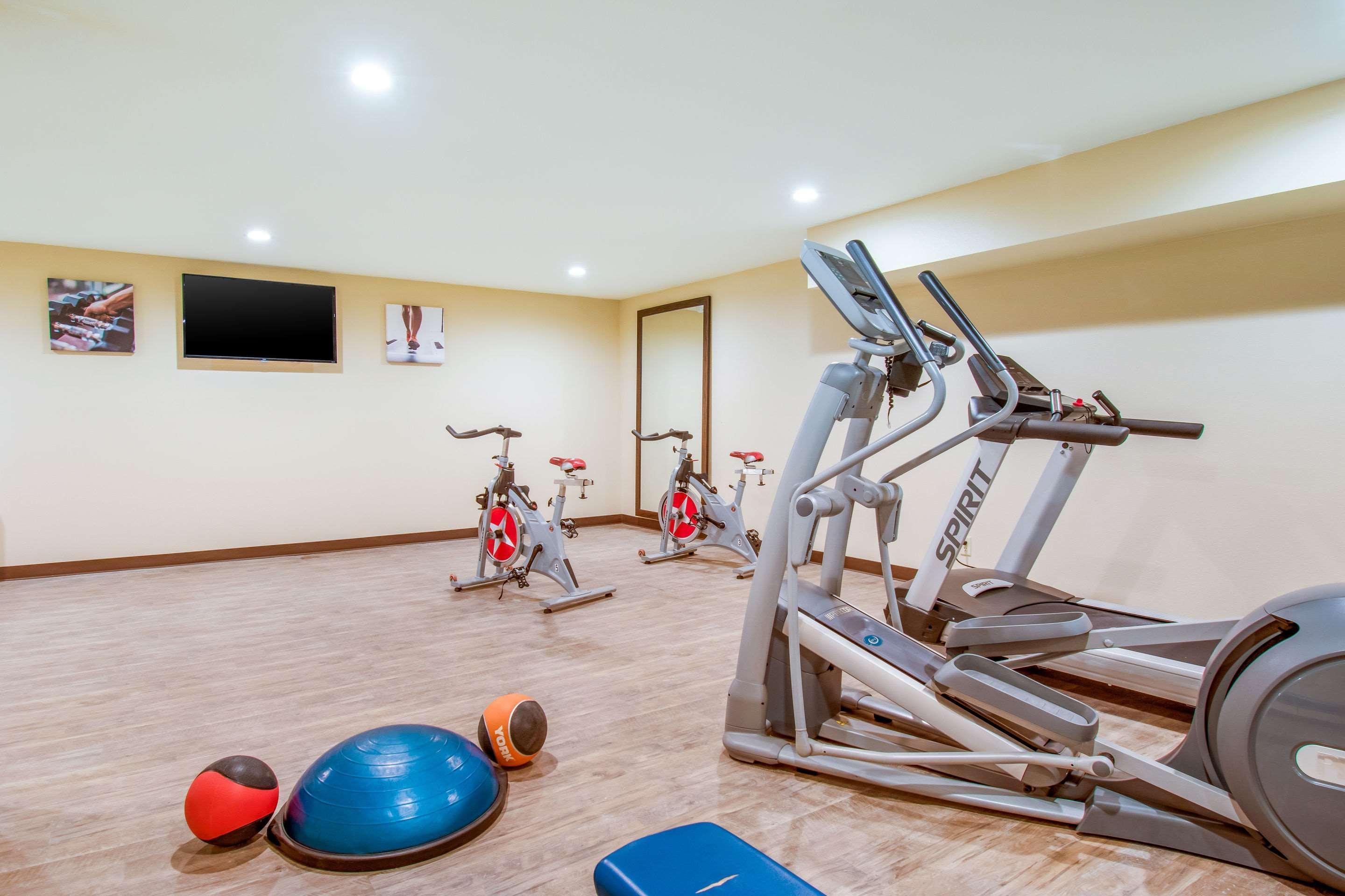 Comfort Inn & Suites Harrisburg - Hershey West מראה חיצוני תמונה