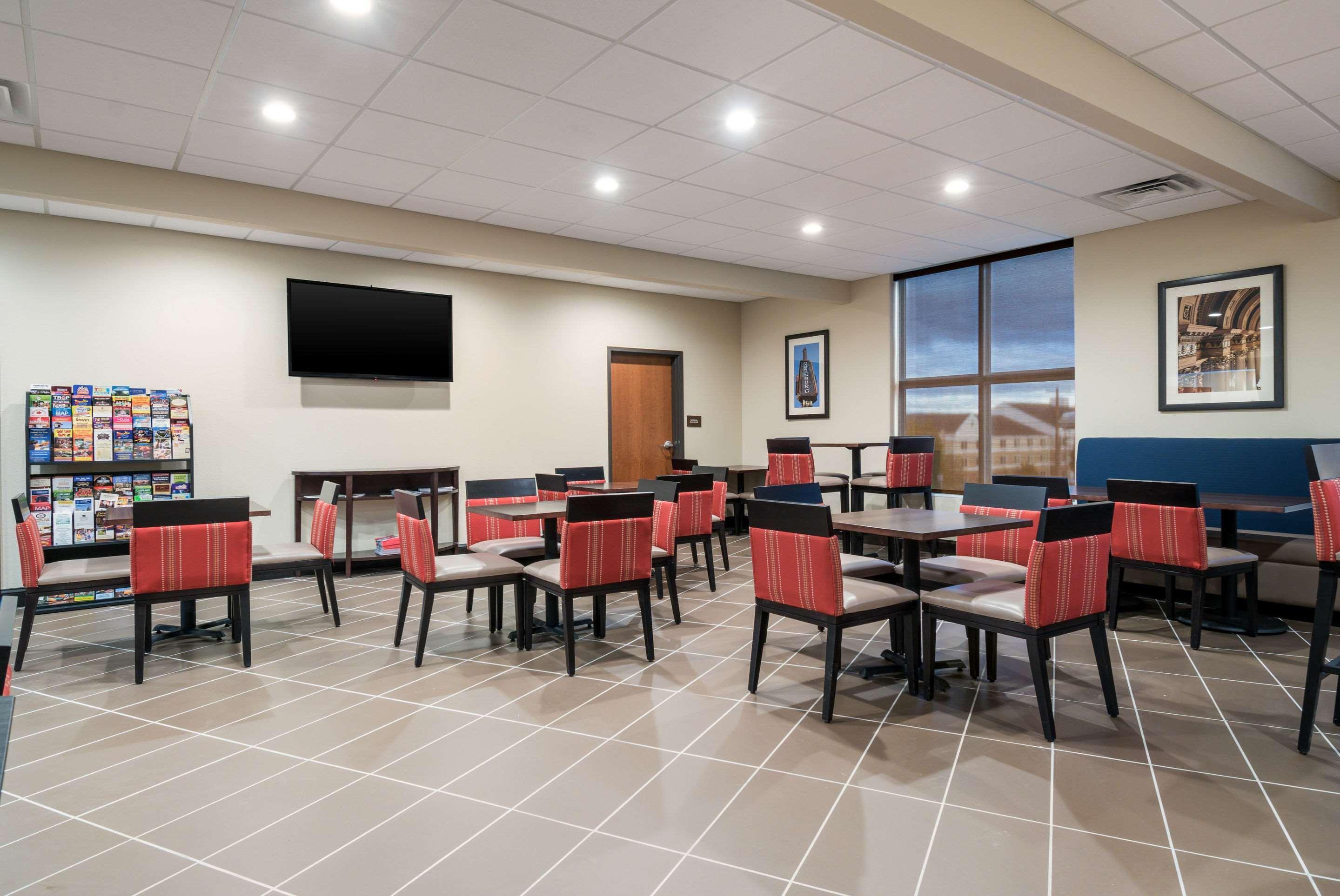 Comfort Inn & Suites Harrisburg - Hershey West מראה חיצוני תמונה