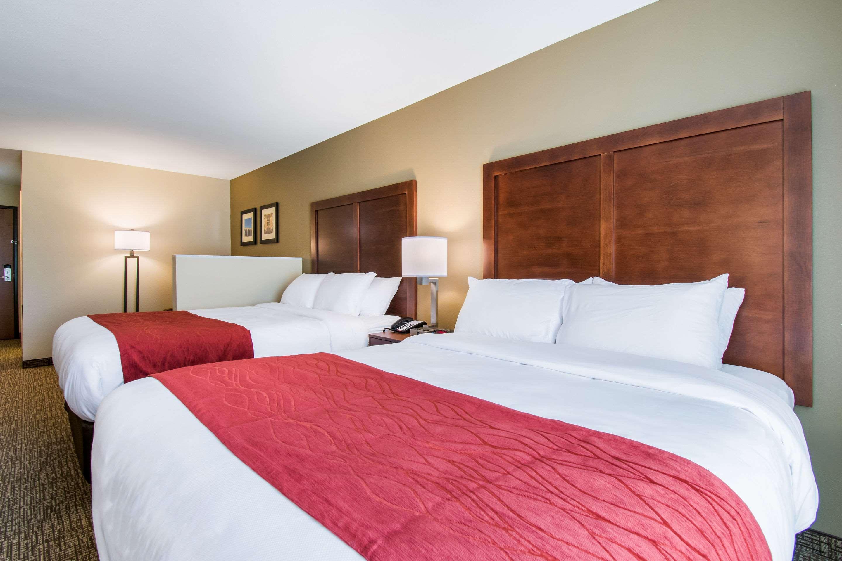 Comfort Inn & Suites Harrisburg - Hershey West מראה חיצוני תמונה