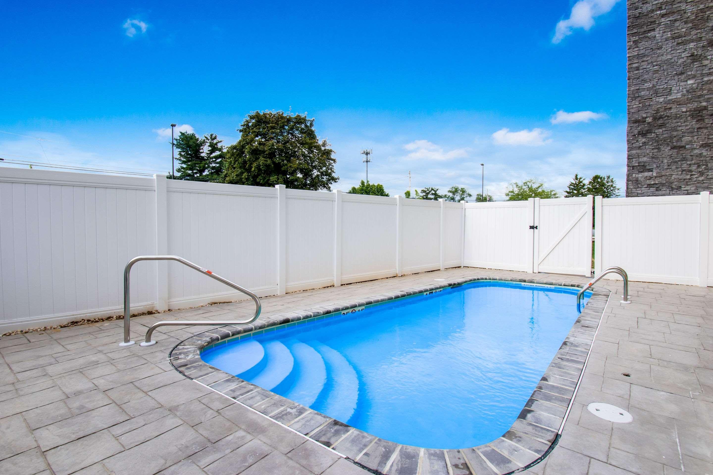 Comfort Inn & Suites Harrisburg - Hershey West מראה חיצוני תמונה