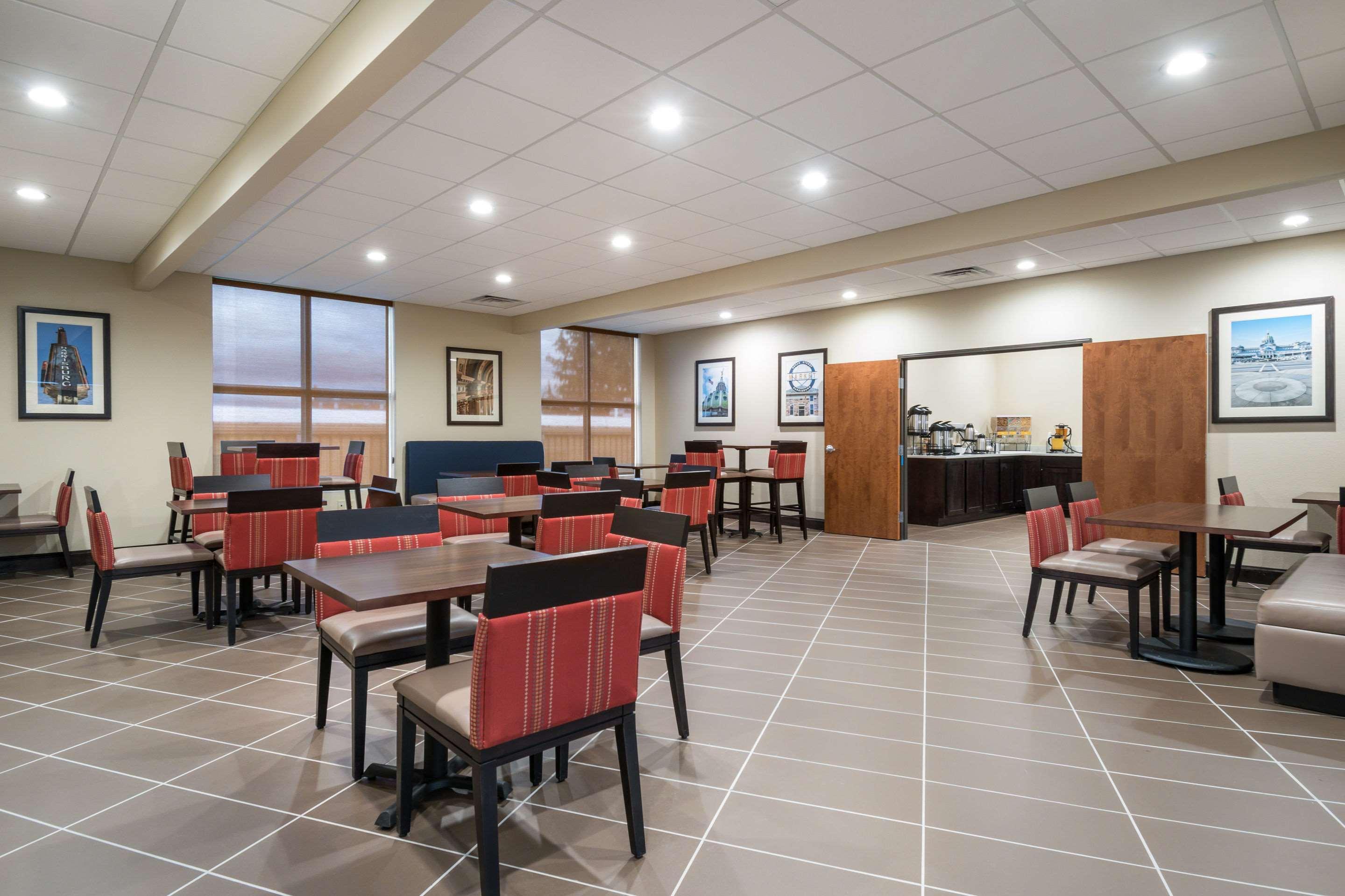 Comfort Inn & Suites Harrisburg - Hershey West מראה חיצוני תמונה
