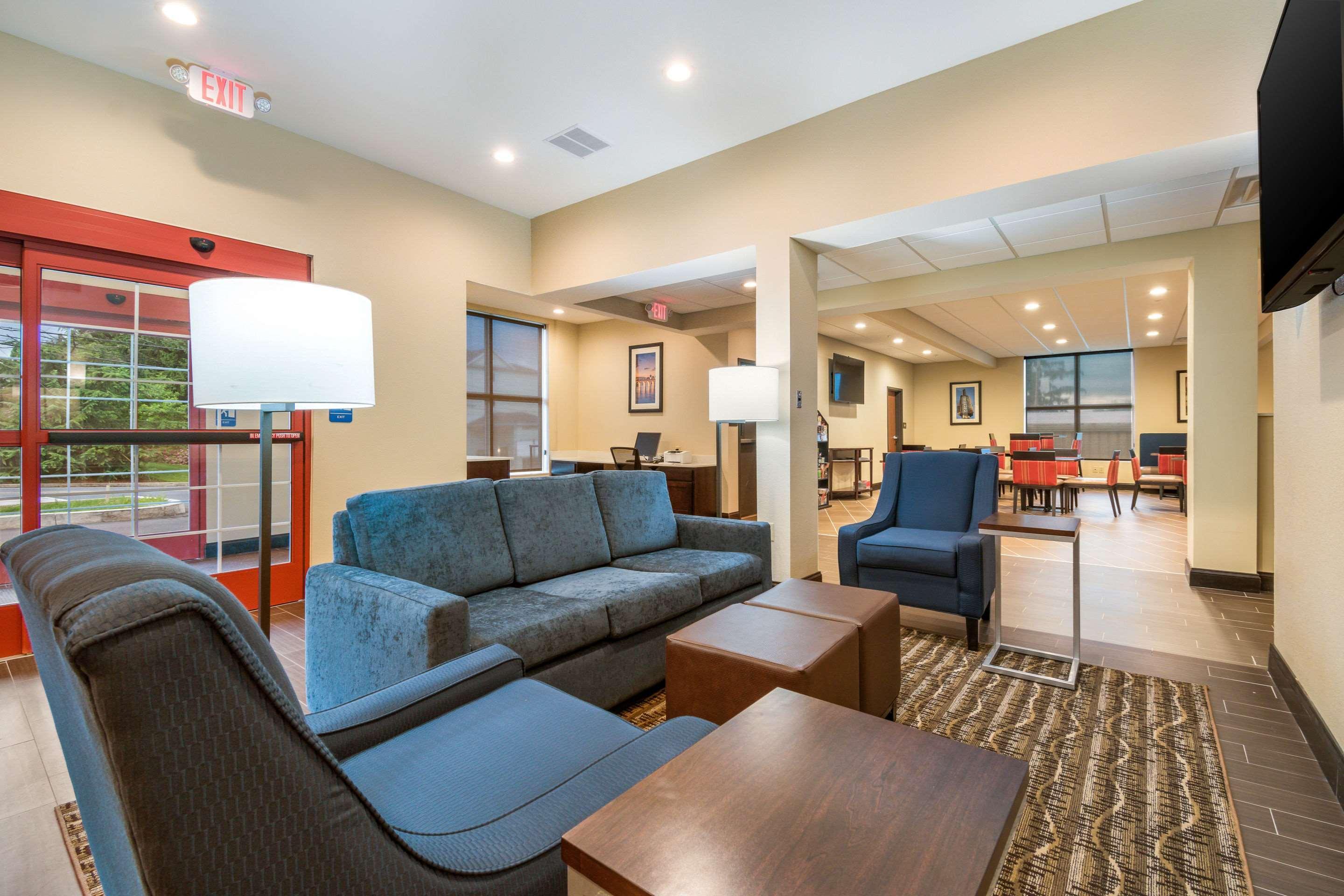 Comfort Inn & Suites Harrisburg - Hershey West מראה חיצוני תמונה